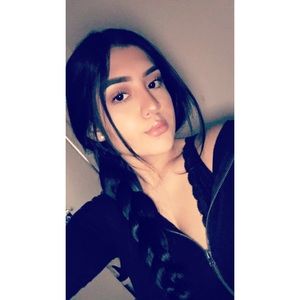 Meet your Posher, Daniela